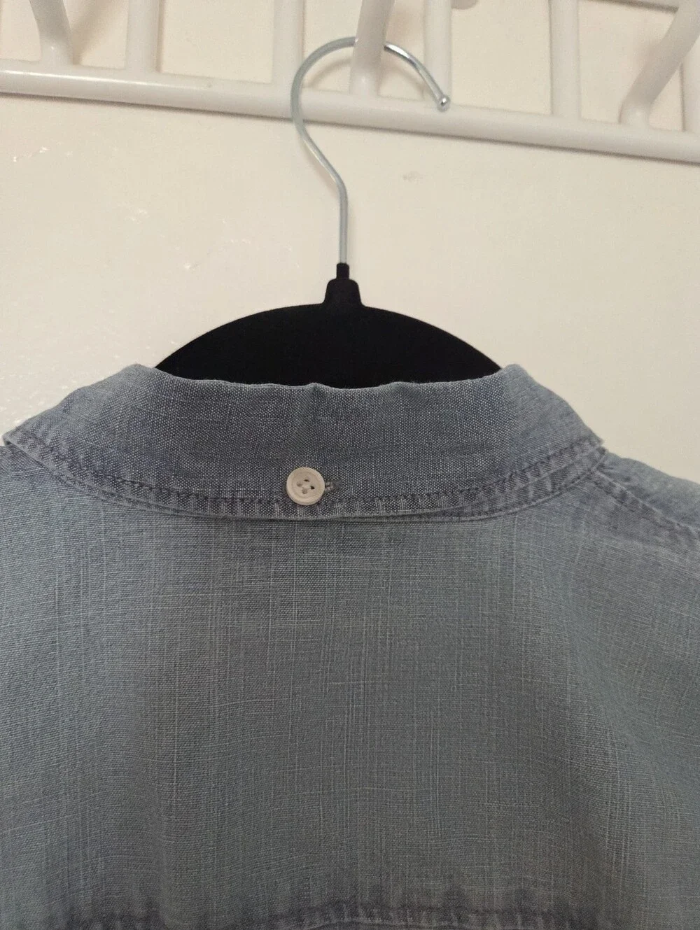 J.Crew The Perfect Shirt Light Wash Cotton Chambray Button Down Roll Tab Size 4